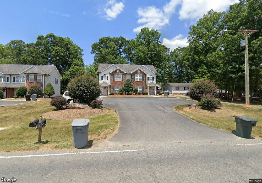 316 Pineview St, Asheboro, NC 27203 - photo 1