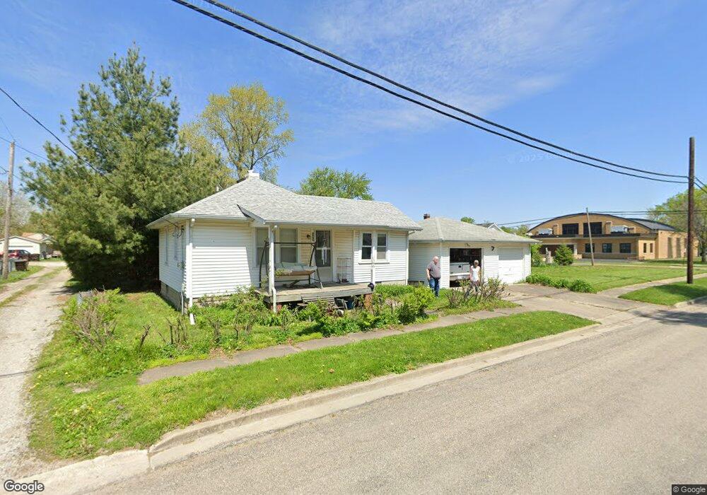 105 N Sheridan St, Lincoln, IL 62656 - photo 1