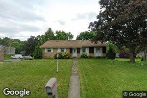 52 Woodland Dr, York, PA 17407