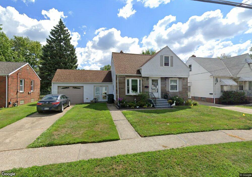 1693 Douglas Rd, Wickliffe, OH 44092 - photo 1