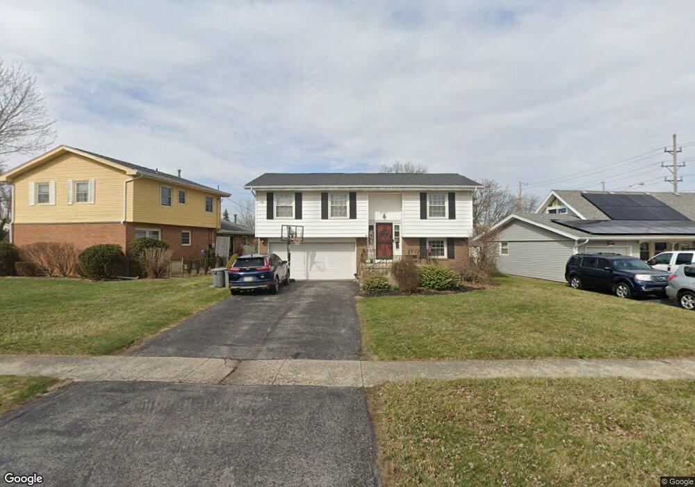 2726 Greenacre Dr, Findlay, OH 45840 - photo 1
