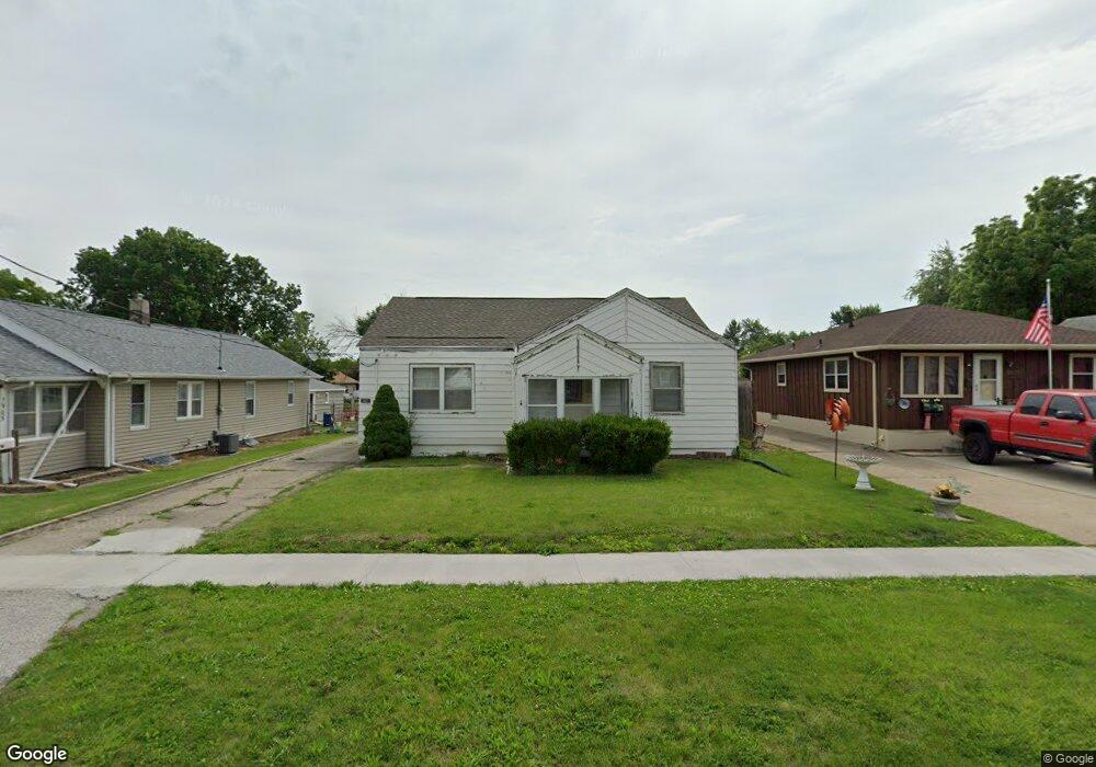 1821 E 24th St, Des Moines, IA 50317 - photo 1