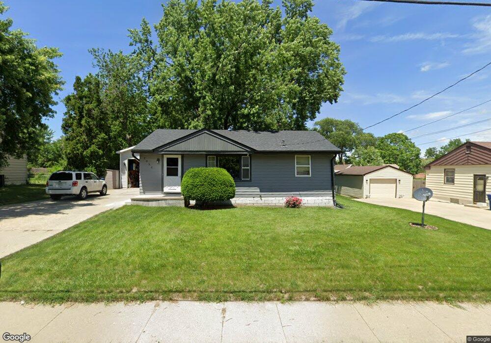 2930 E Madison Ave, Des Moines, IA 50317 - photo 1