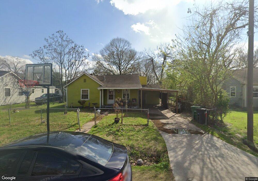 1012 Lindale St, Houston, TX 77022 - photo 1