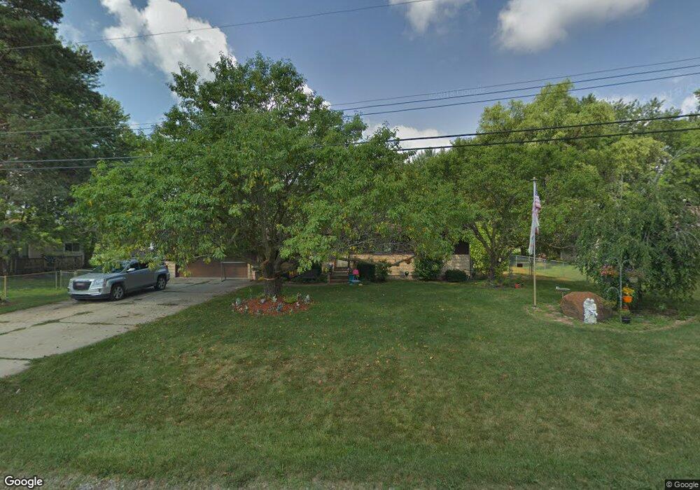 2062 Elsie Dr, West Bloomfield, MI 48324 - photo 1