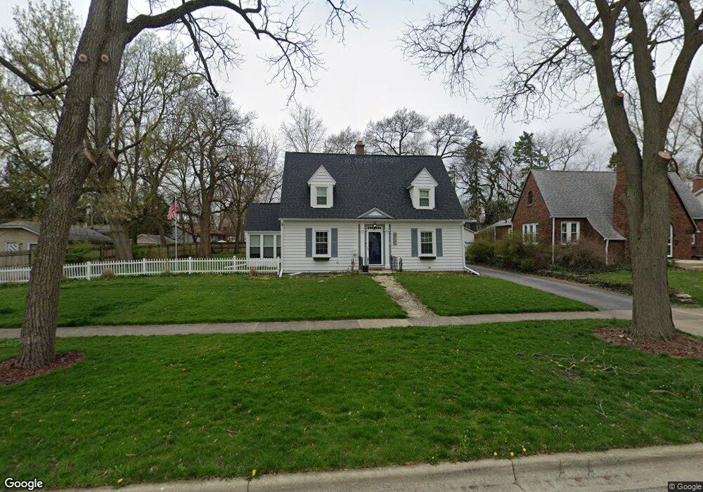 313 S Commonwealth Ave, Aurora, IL 60506 - photo 1