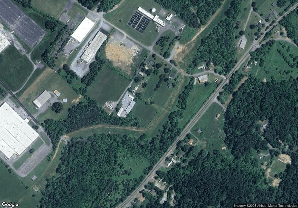 214 Dalewood Dr, Johnson City, TN 37601 - photo 1