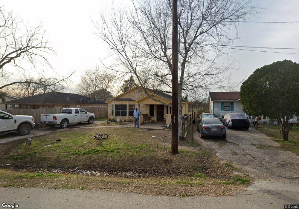 518 Elm St, Rosenberg, TX 77471 - photo 1