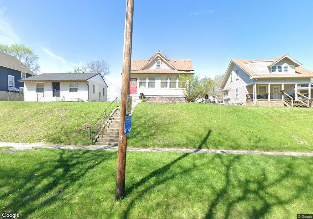 1548 24th St, Des Moines, IA 50311 - photo 1