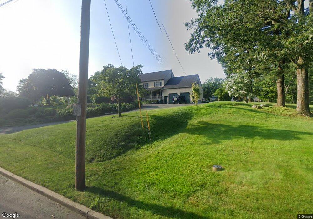 275 Wolf Harbor Rd, Milford, CT 06461 - photo 1