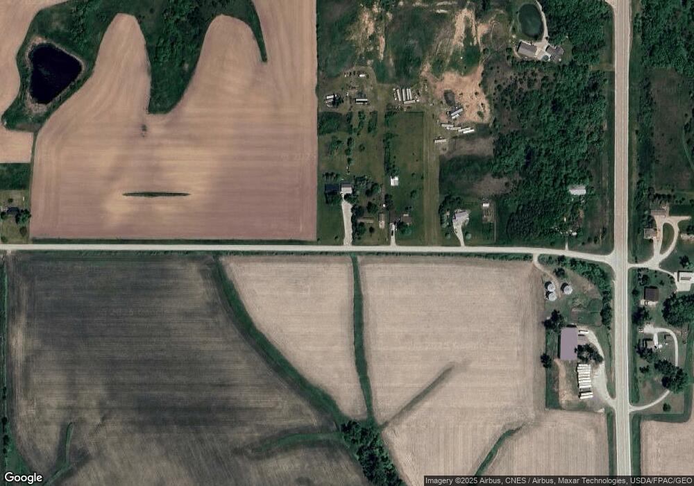 772 N 87th Ave W, Newton, IA 50208 - photo 1