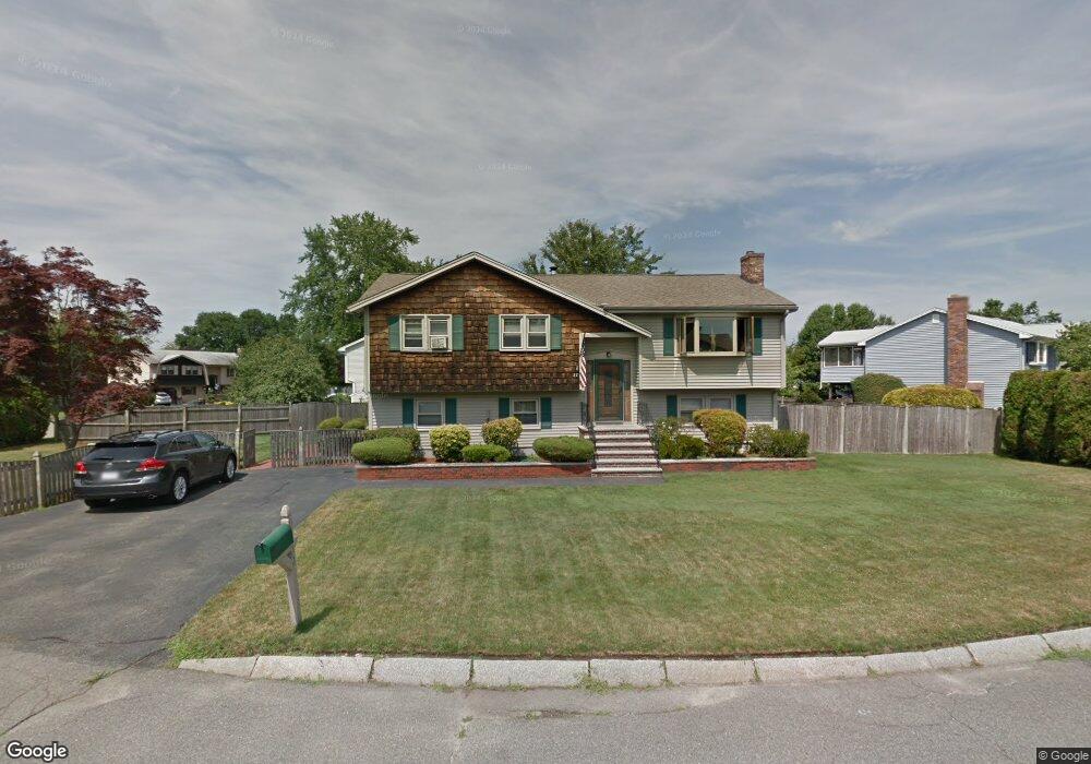 22 Brae Cir, Woburn, MA 01801 - photo 1