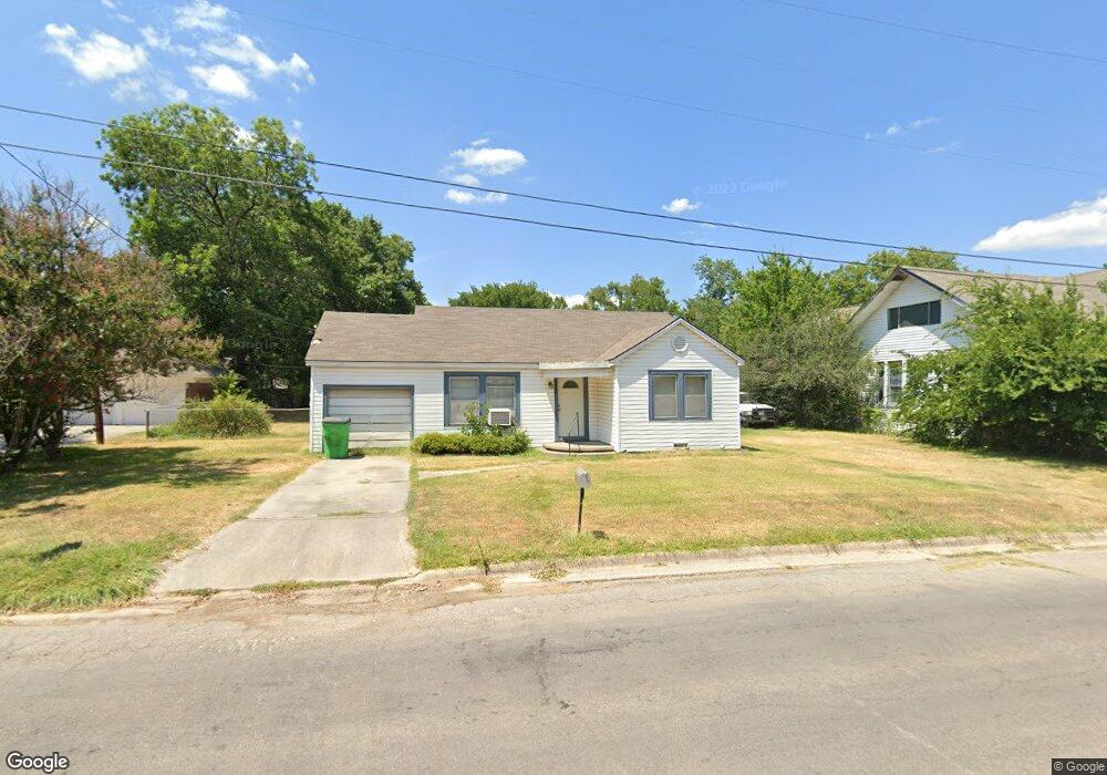 503 Moss St, Gainesville, TX 76240 - photo 1