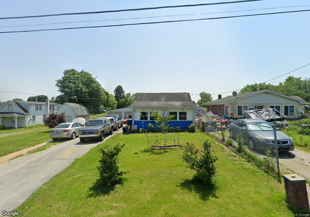 850 Hillcrest Ave, Chambersburg, PA 17202 - photo 1