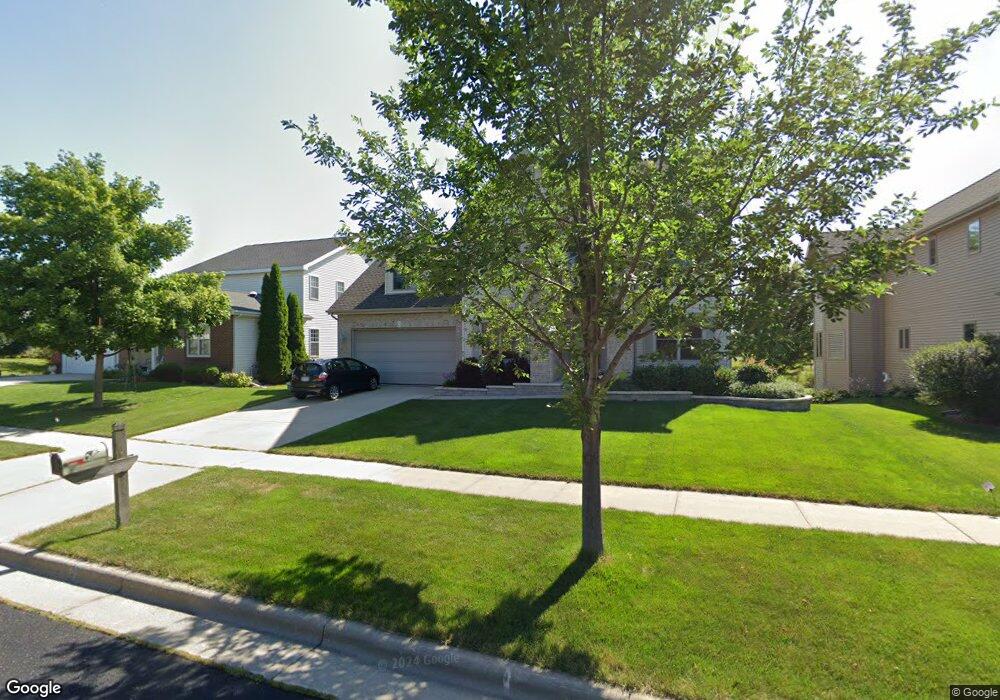 2798 Sunflower Dr, Fitchburg, WI 53711 - photo 1