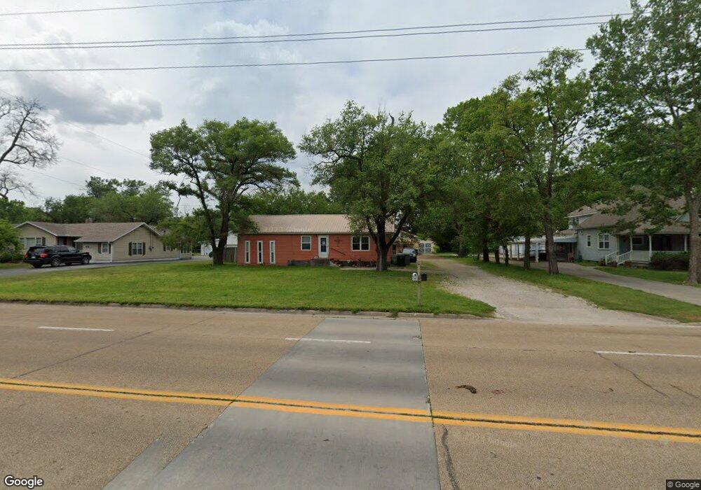 1009 S 32nd St, Parsons, KS 67357 - photo 1