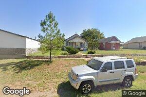 205 S 4th St, Sentinel, OK 73664