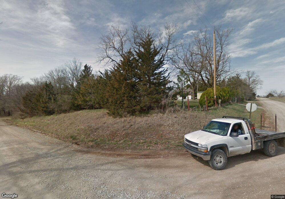 8441 SW Fairlawn Rd, Wakarusa, KS 66546 - photo 1