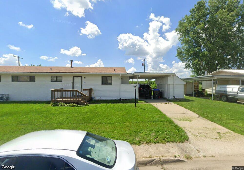 7223 SW Glencrest Dr, Topeka, KS 66619 - photo 1