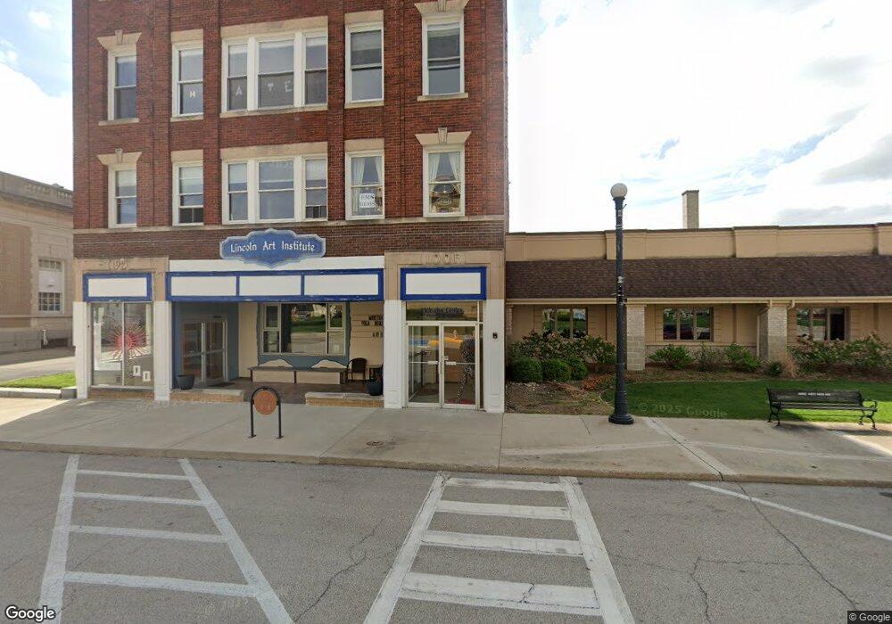 112 S Mclean St, Lincoln, IL 62656 - photo 1