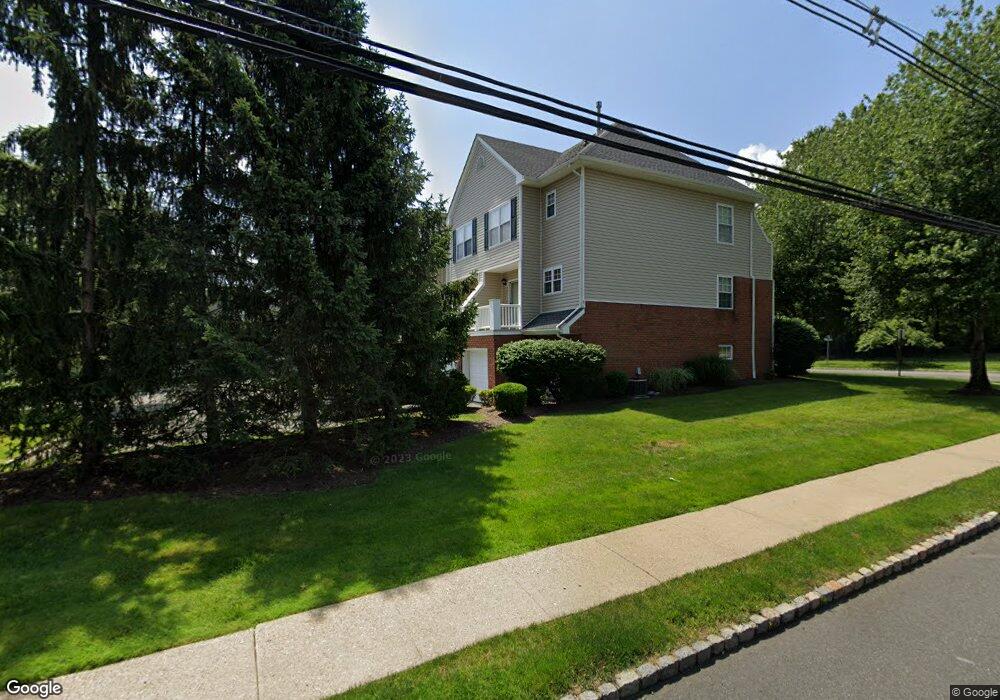 10 Castle Dr unit 10, Berkeley Heights, NJ 07922 - photo 1