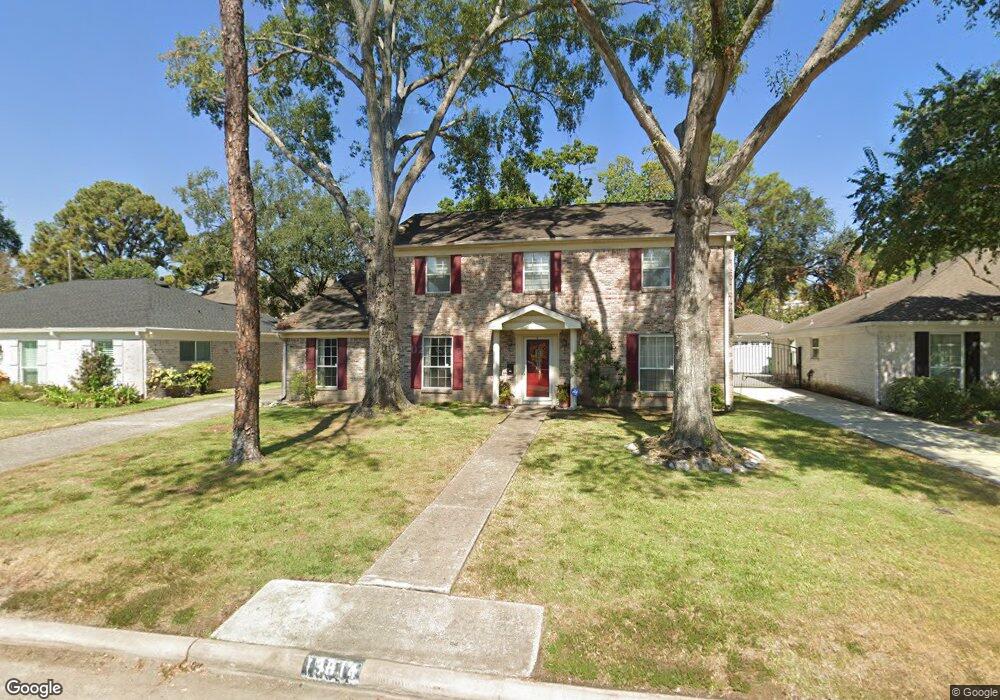 13814 Myrtlea Dr, Houston, TX 77079 - photo 1