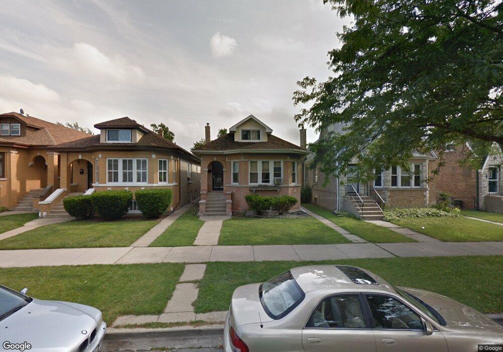 5251 W Oakdale Ave, Chicago, IL 60641 - photo 1