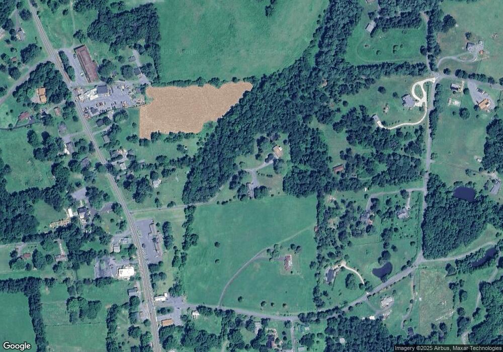 24 Post Office Ln, Flint Hill, VA 22627 - photo 1