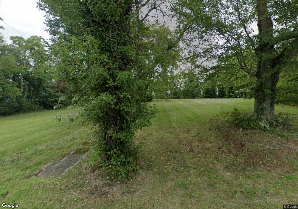 209 Fredericksburg Ave, Louisa, VA 23093 - photo 1