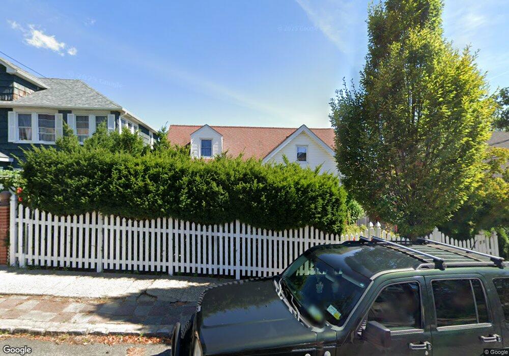 71 Bishop St, Staten Island, NY 10306 - photo 1