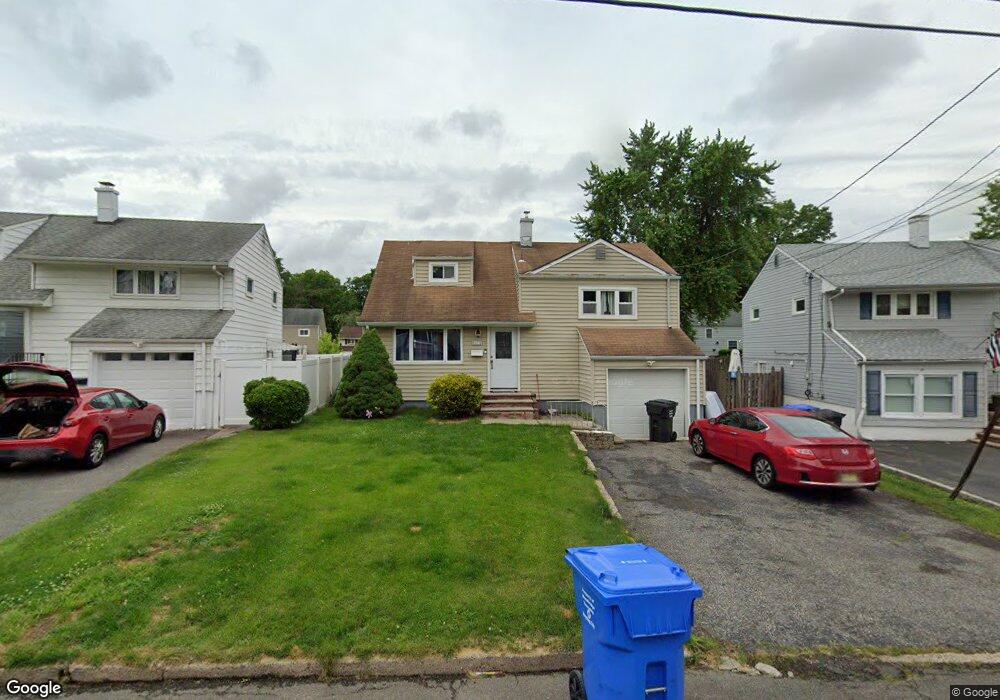 173 Mcfarlane Rd, Colonia, NJ 07067 - photo 1