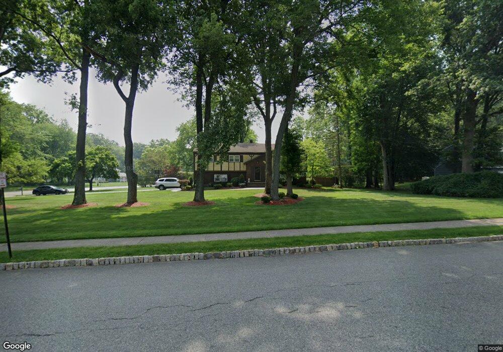 152 Reynolds Ave, Whippany, NJ 07981 - photo 1