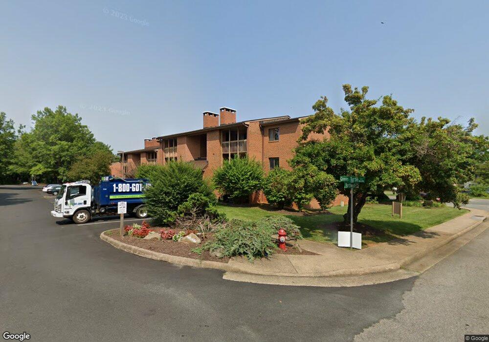 137 Green Turtle Ln unit 10, Charlottesville, VA 22901 - photo 1