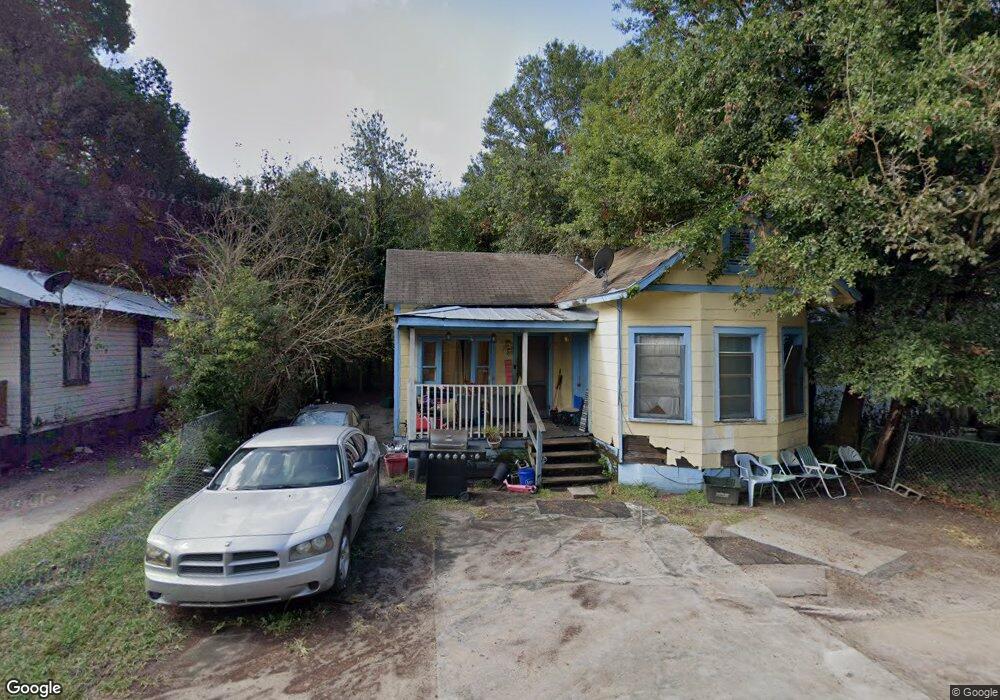 2223 Wolfe St, Brunswick, GA 31520 - photo 1