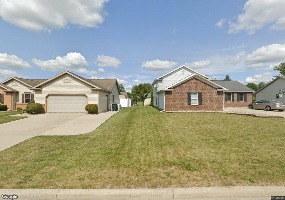 4894 Carriage Ln, Lima, OH 45807 - photo 1