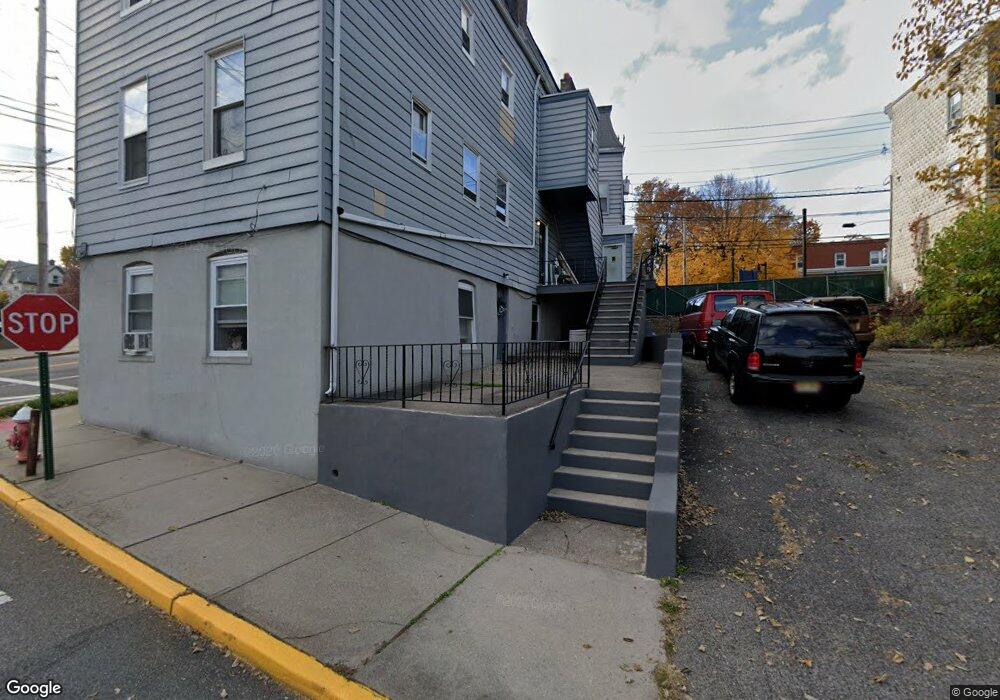 301 Hackensack St unit 2E, Carlstadt, NJ 07072 - photo 1