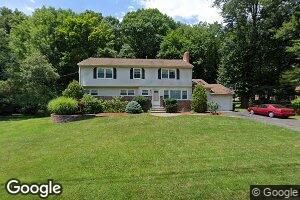 360 Lynn St, Harrington Park, NJ 07640