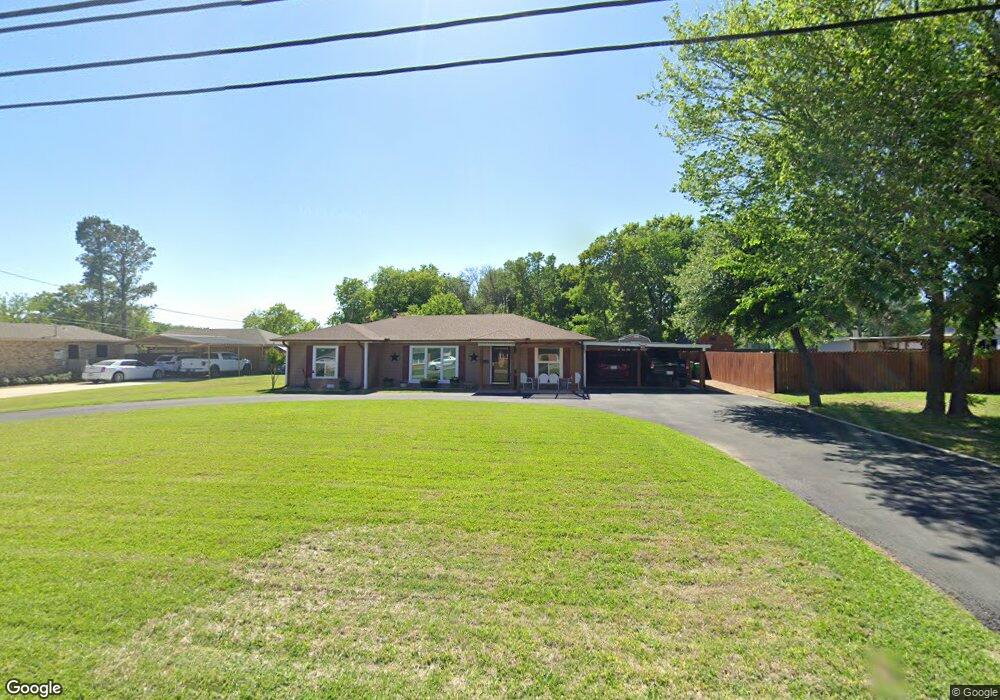 103 Line Dr, Gainesville, TX 76240 - photo 1