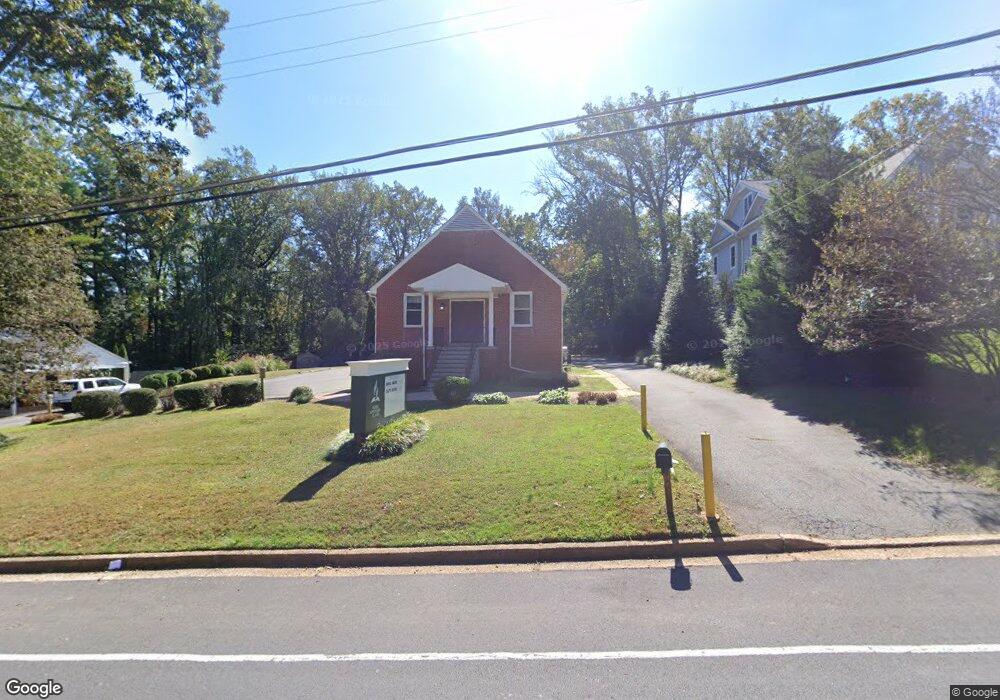 114 Kingsley Rd SW, Vienna, VA 22180 - photo 1