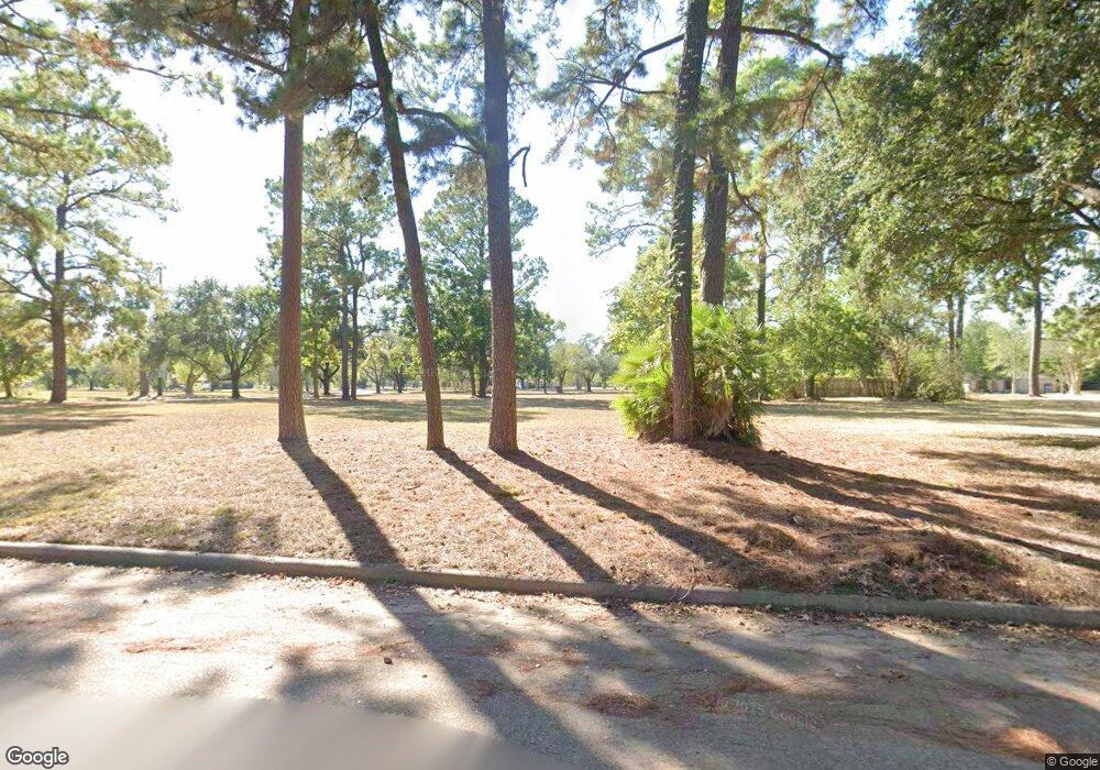 9111 Vinetree Ln, Houston, TX 77040 - photo 1