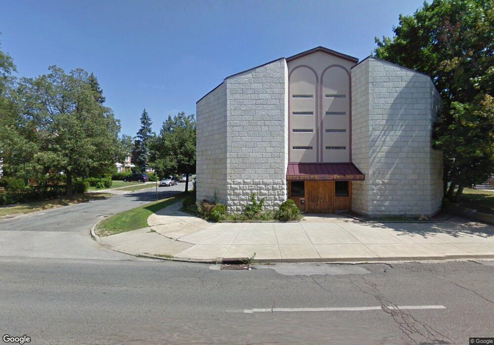 4212 Altamont Rd, Cleveland Heights, OH 44118 - photo 1