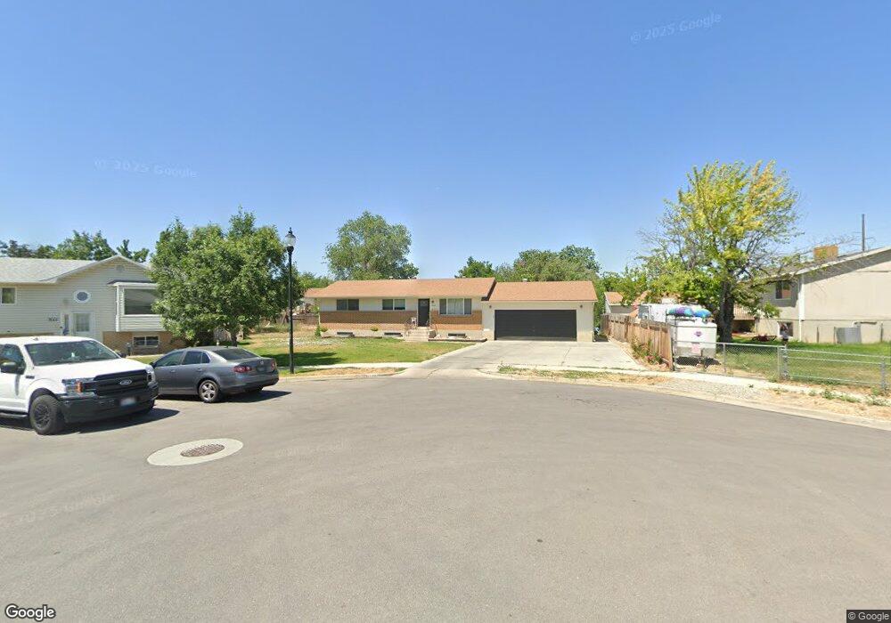 7642 S 2350 W, West Jordan, UT 84084 - photo 1