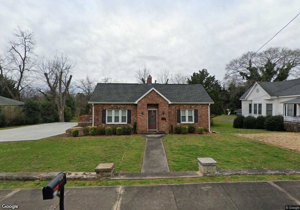 216 Edwards St, Elberton, GA 30635 - photo 1