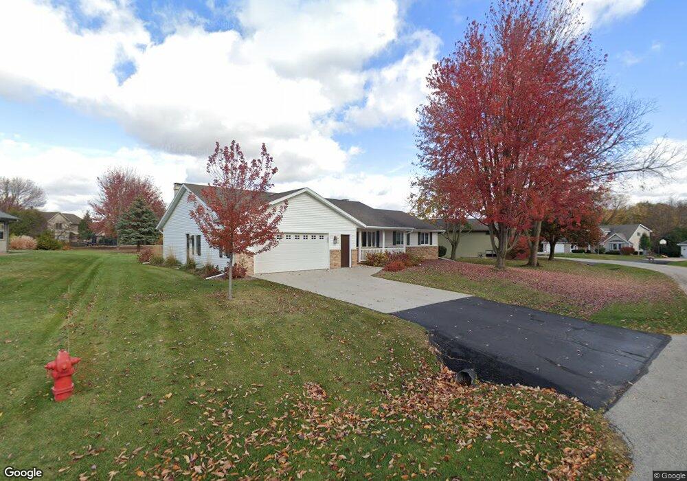W2844 Schmalz Cir, Appleton, WI 54915 - photo 1