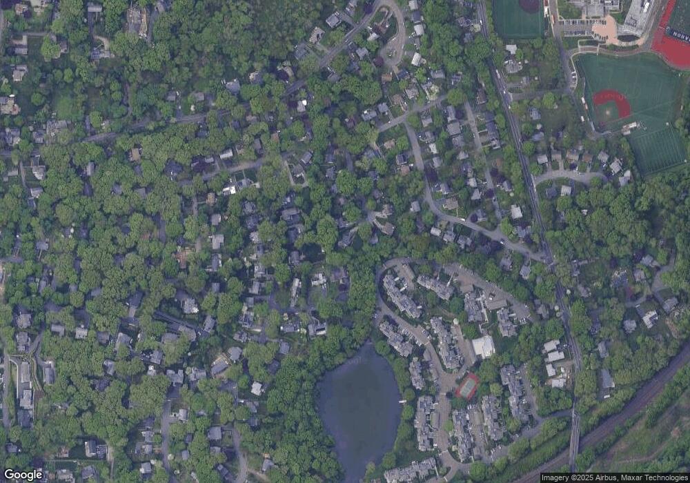 38 Deepwood Ln, Norwalk, CT 06854 - photo 1