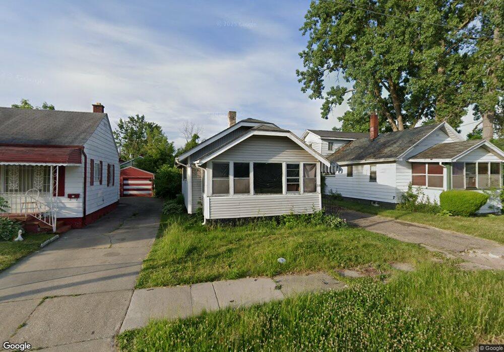 718 E Lorado Ave, Flint, MI 48505 - photo 1