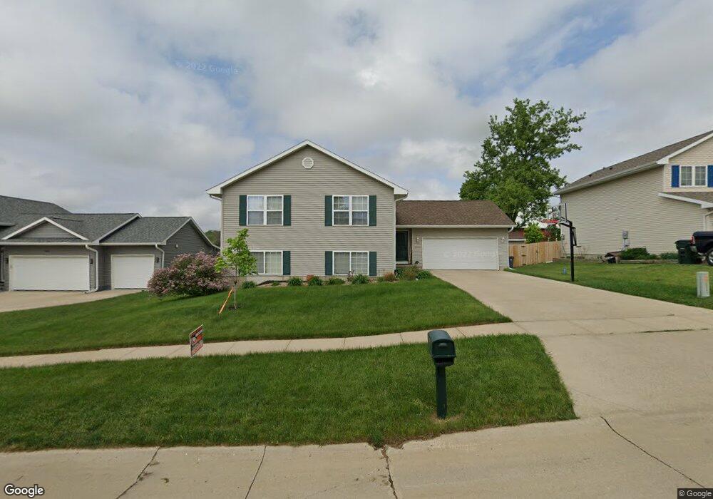 3320 Remington St SW, Cedar Rapids, IA 52404 - photo 1