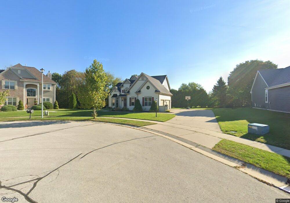 288 Ridgeway Path, Oconomowoc, WI 53066 - photo 1