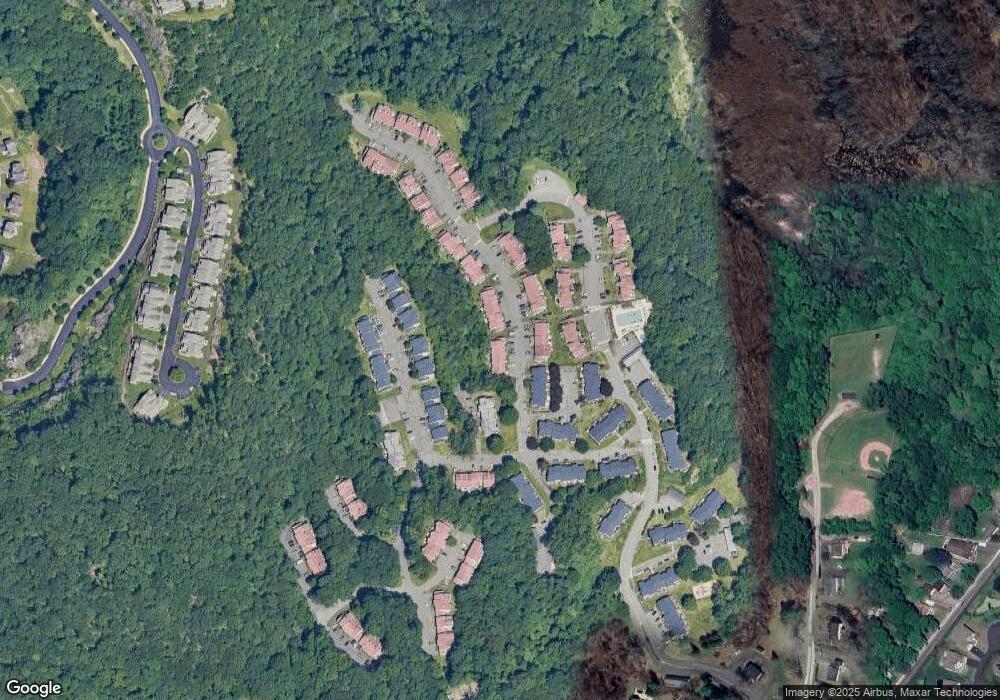 22 Deer Run, Bethel, CT 06801 - photo 1