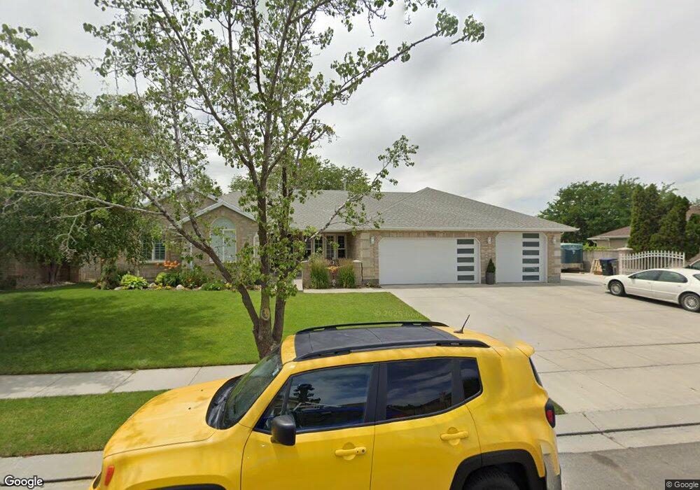 9706 S Hearthstone Cir, South Jordan, UT 84095 - photo 1